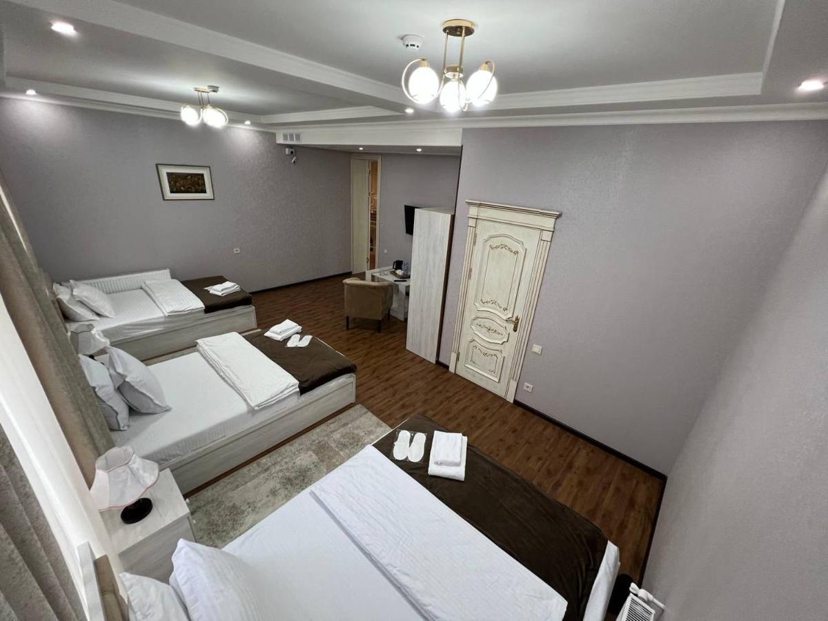 Kumush Saroy Palace Ташкент Екстер'єр фото